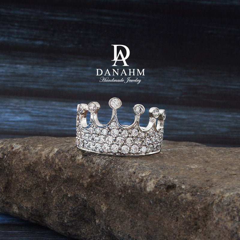 Buy Univocean Silver Metal Queen Crown Pattern Ring Stainless Steel Ring  (Women) Online at Best Prices in India - JioMart.