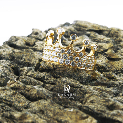 Image of Yellow Gold Silver Queen Ring with Desert Diamonds, Princess Ring, Crown Ring