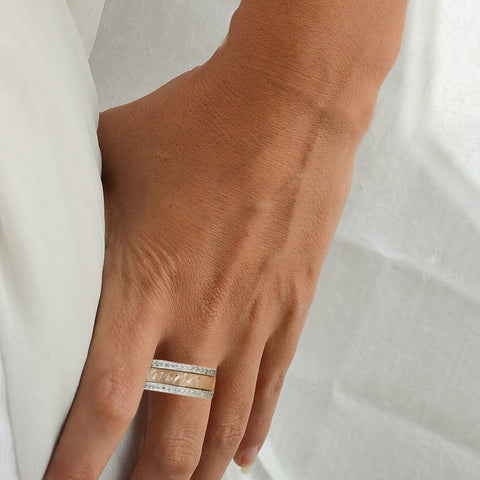 Image of 18 KT Rose Gold Spinning Band, Personalized Name in English & Arabic, Desert Diamonds